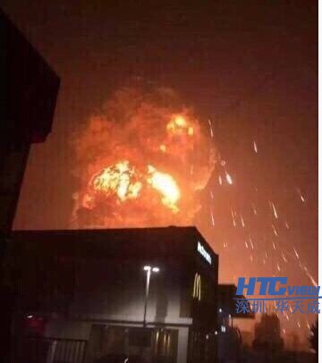 天津滨海新区码头深夜突发爆炸图片